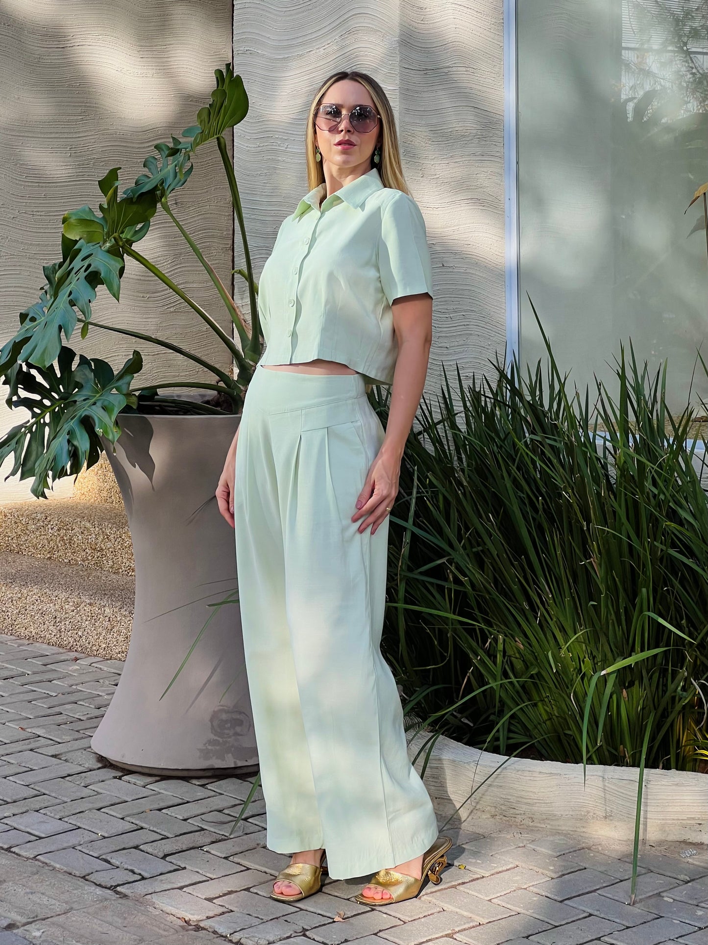 Conjunto Cropped e Calça
